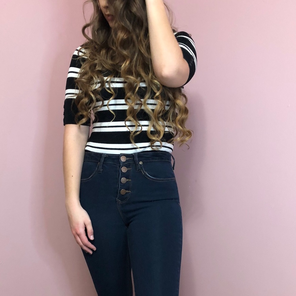 Black and White Striped Medium Blouse